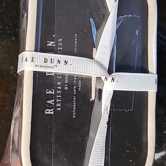 🧂Rae Dunn Cellar Salt & Pepper Container - Picture 3 of 3